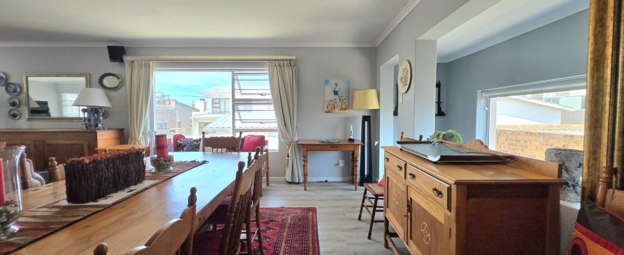 5 Bedroom Property for Sale in Franskraal Western Cape